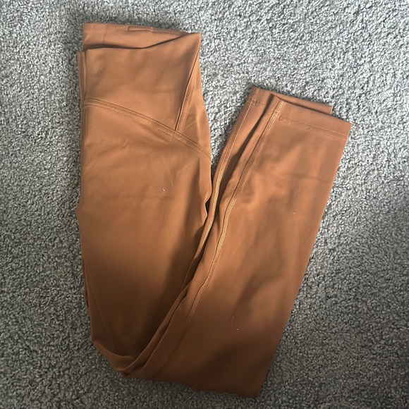 Lululemon leggings - Picture 1 of 3